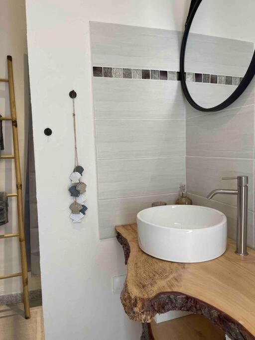 Toulon: Superbe Appartement Atypique 2 Chambres Exterior foto